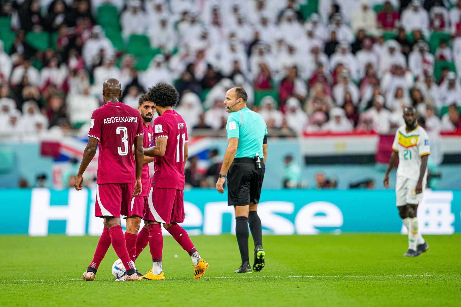 世界杯最可惜的球队（1-3！世界杯首支出局球队诞生，球迷吐槽：至少比国足强）