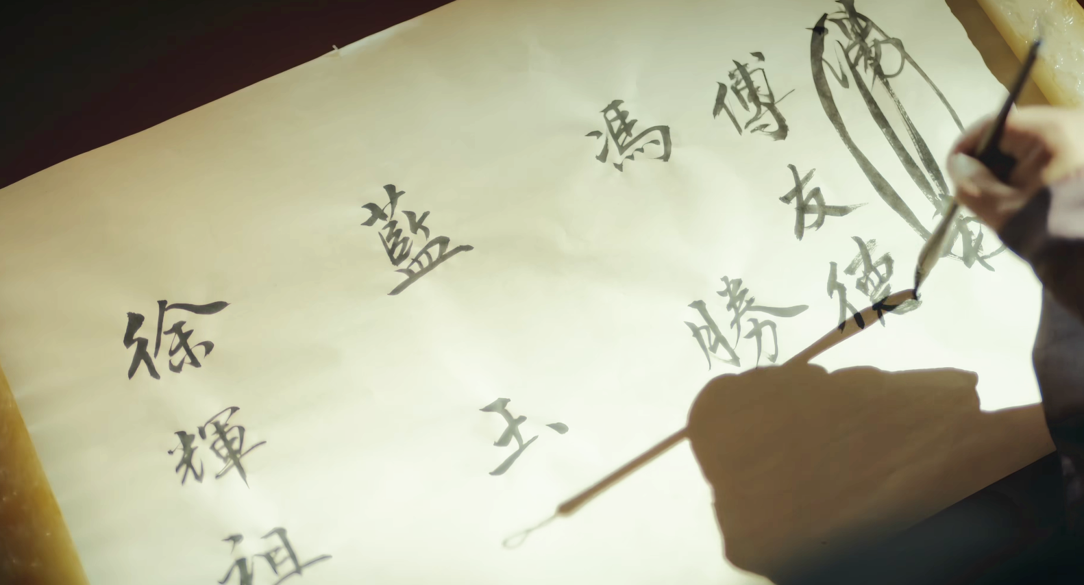 山河月明：汤和辞行离宫，步伐坚定决绝，网友：像极我下班的样子