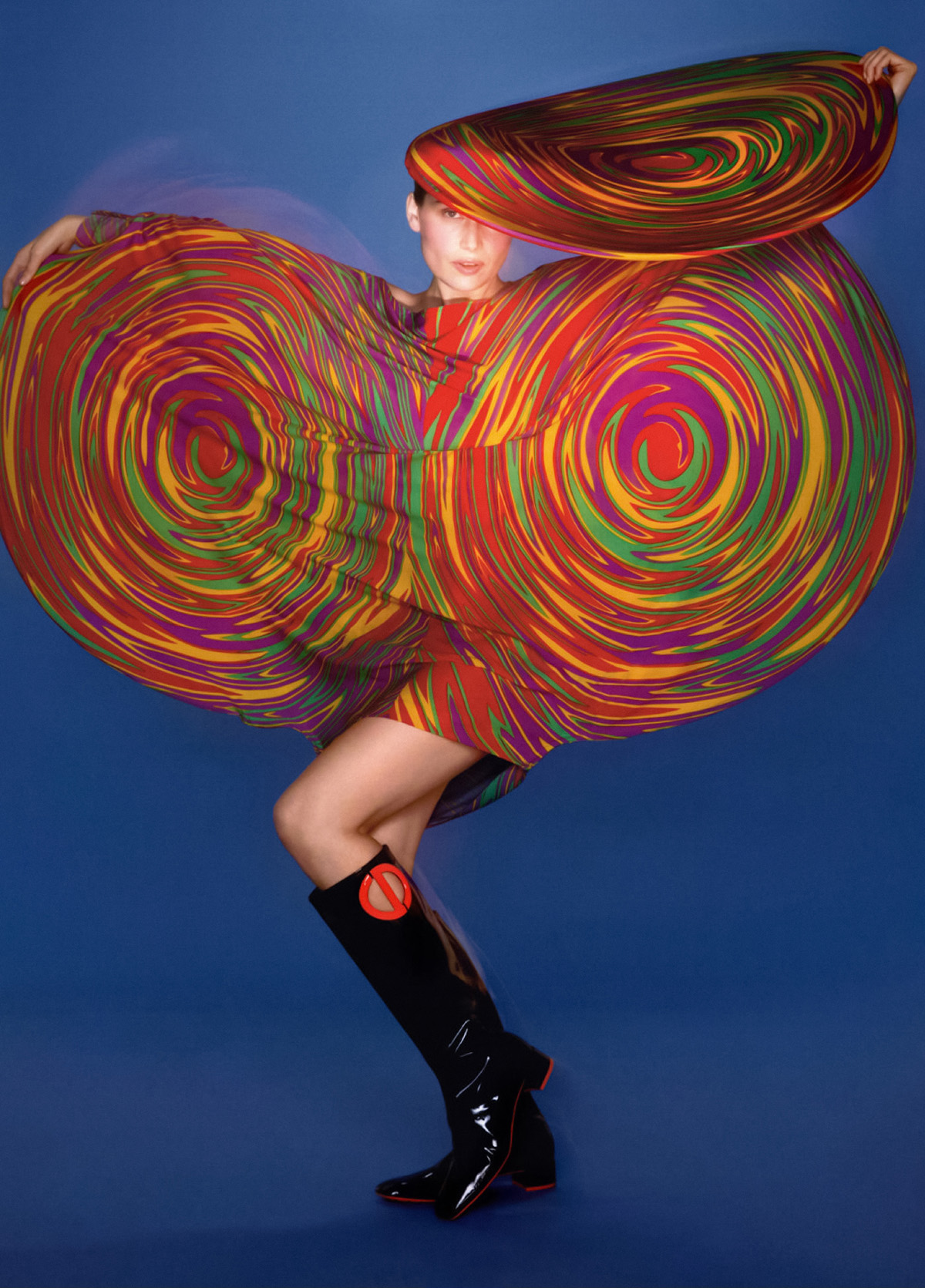 列(法国超模利蒂希娅·卡斯塔 (laetitia casta)拍摄的时尚杂志大片)