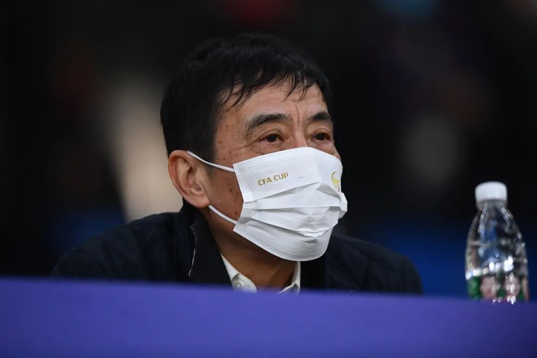 武漢長江足球俱樂部（武漢長江“禁賽事件”背后的博弈：稱要嚴守規則的足協何故變卦？）