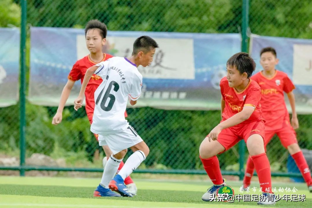 吴曦足球公园正式揭牌（中国青少年足球联赛（南京赛区）暨2022南京青少年足球锦标赛开赛）