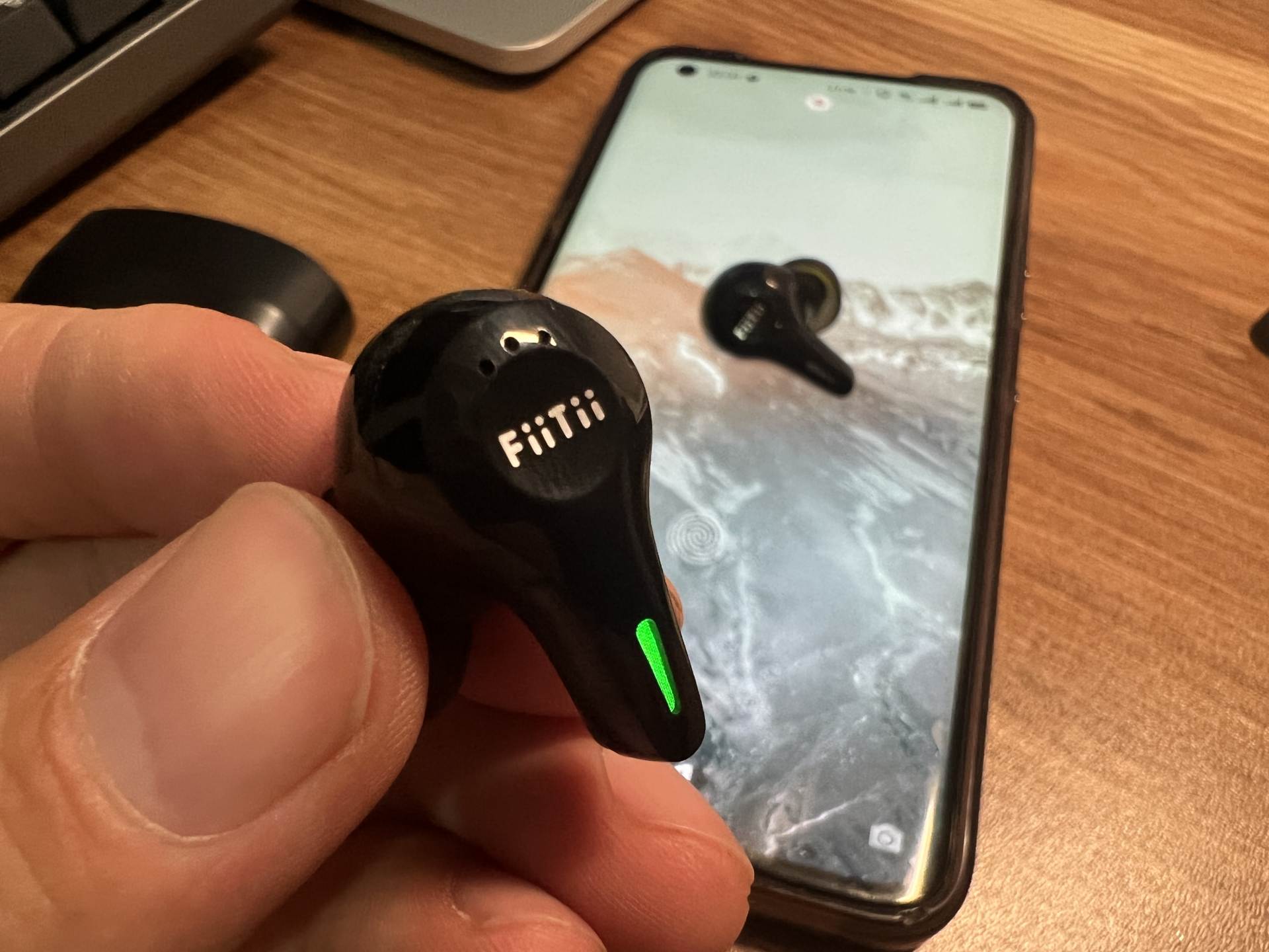 超值268元！动圈+动铁的降噪耳机FiiTii 魔浪 HifiAir