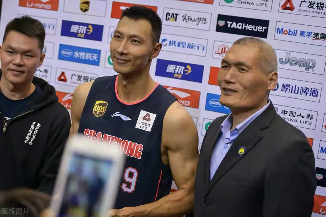 哪些球星从nba到cba(CBA趣闻:易建联效力NBA五个赛季，CBA效力16个赛季一共赚了多少钱)