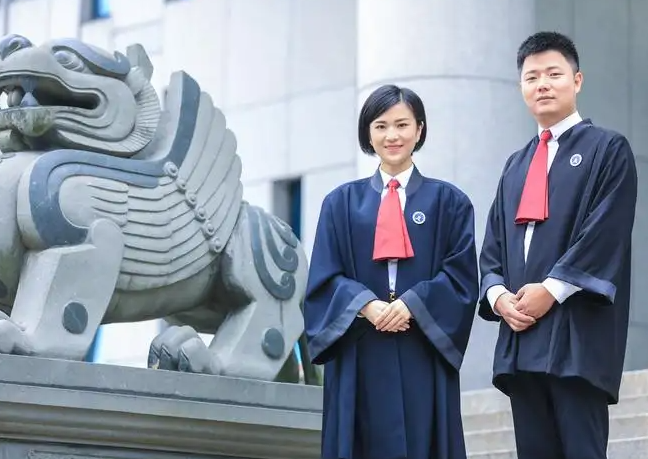 “理想男友”职业排名，程序员第三，“聪明绝顶”的医生成榜首