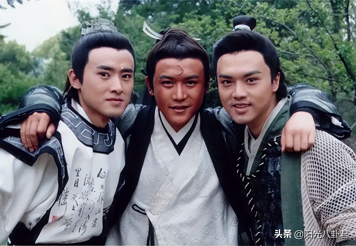 多次改名仍不温不火，这8位明星用经历证明了，没事就别瞎折腾