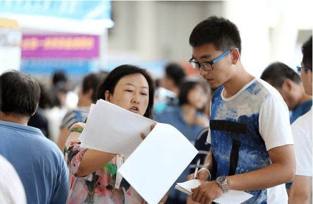 毕业后想进入国家电网，5所电力大学值得选择，录取分数也不高