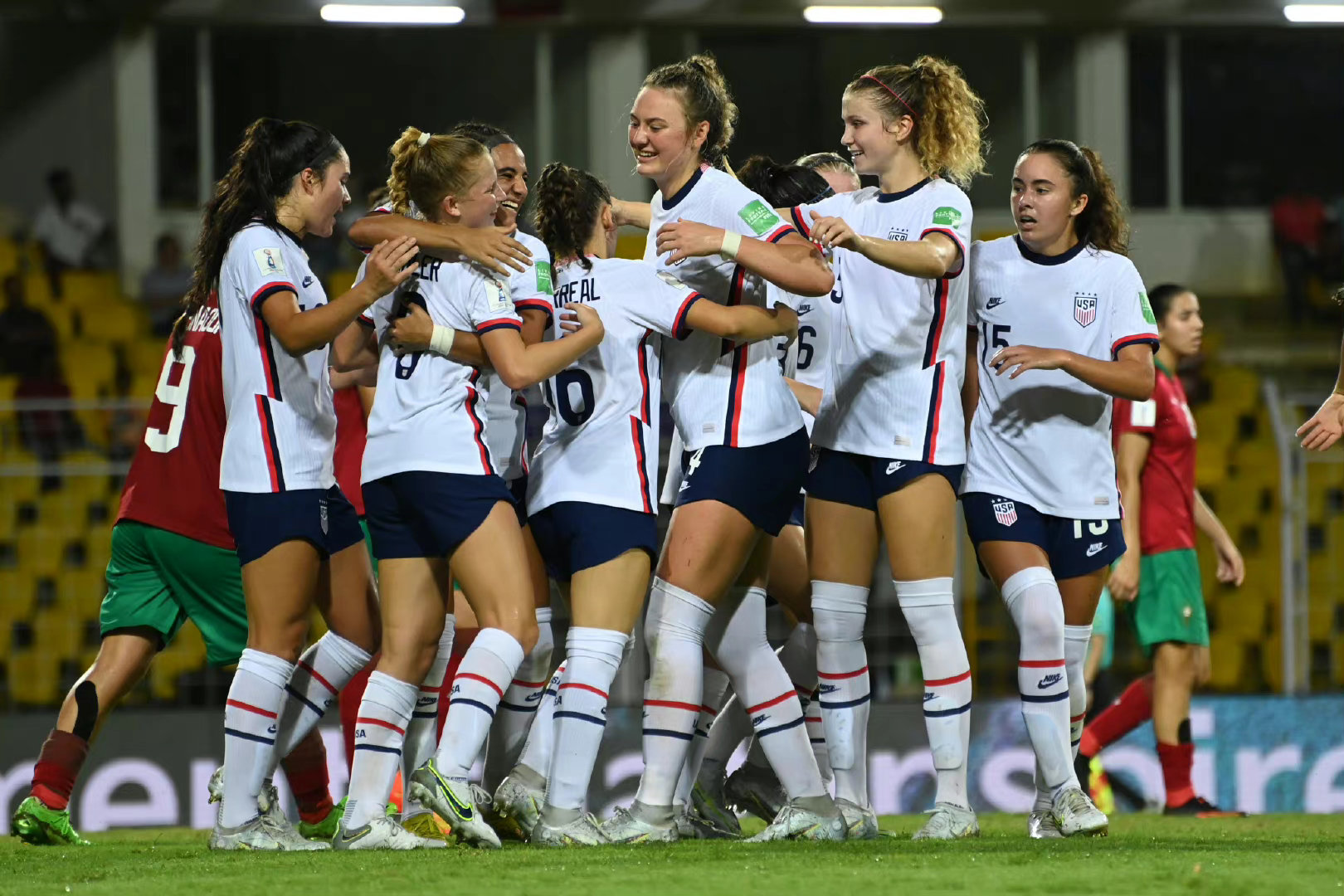 世界杯哥伦比亚对日本谁会赢(U17女足世界杯：日本成唯一全胜且不丢球球队，美德晋级法国淘汰)