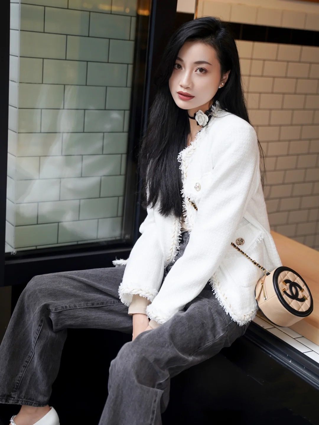 看了上海女生街拍，才发现：“真名媛”不穿深V小香风，一身干净