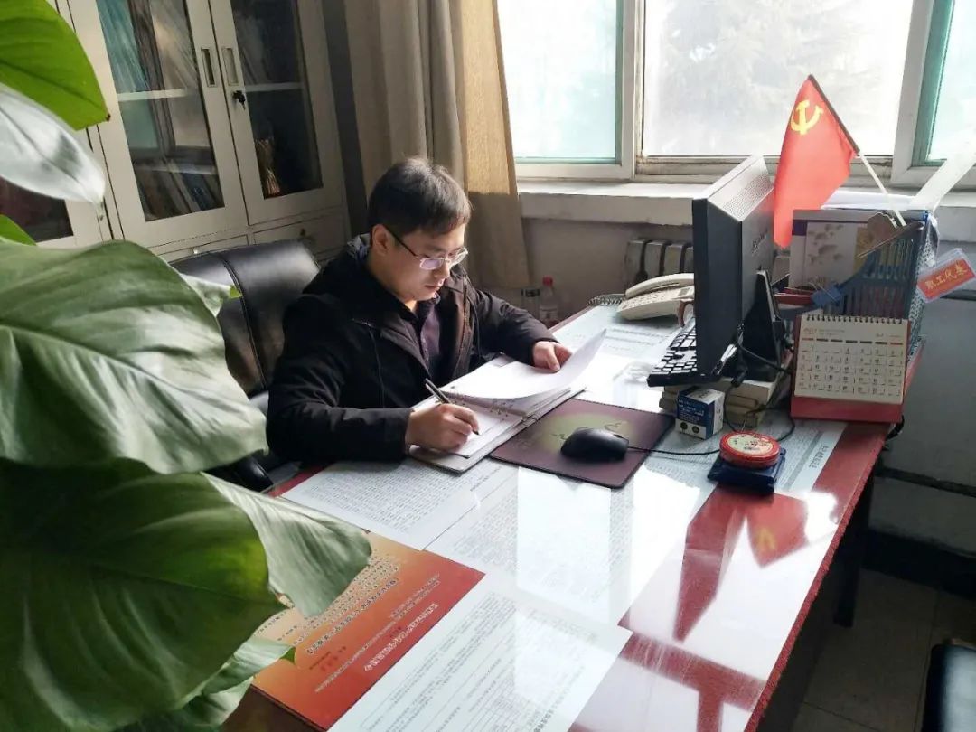 煤矿安全的“守护者”——记潞安化工余吾煤业公司2021年“安全生产模范”汤辉