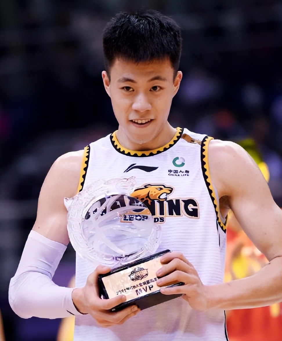 球星个人发挥是比赛关键(辽宁队能赢球,全靠球员个人发挥,张镇麟再