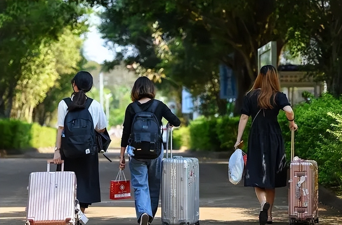 如果重新评选985高校，北邮、央财、上财能上榜吗？现实很骨感