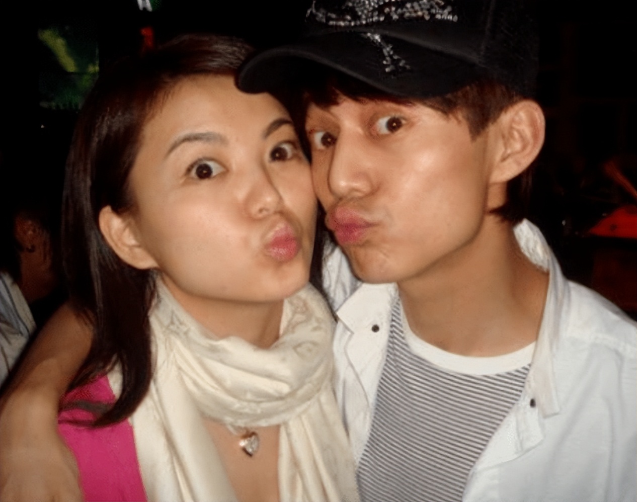 离婚16年后,李湘和李厚霖过上了截然相反的人生