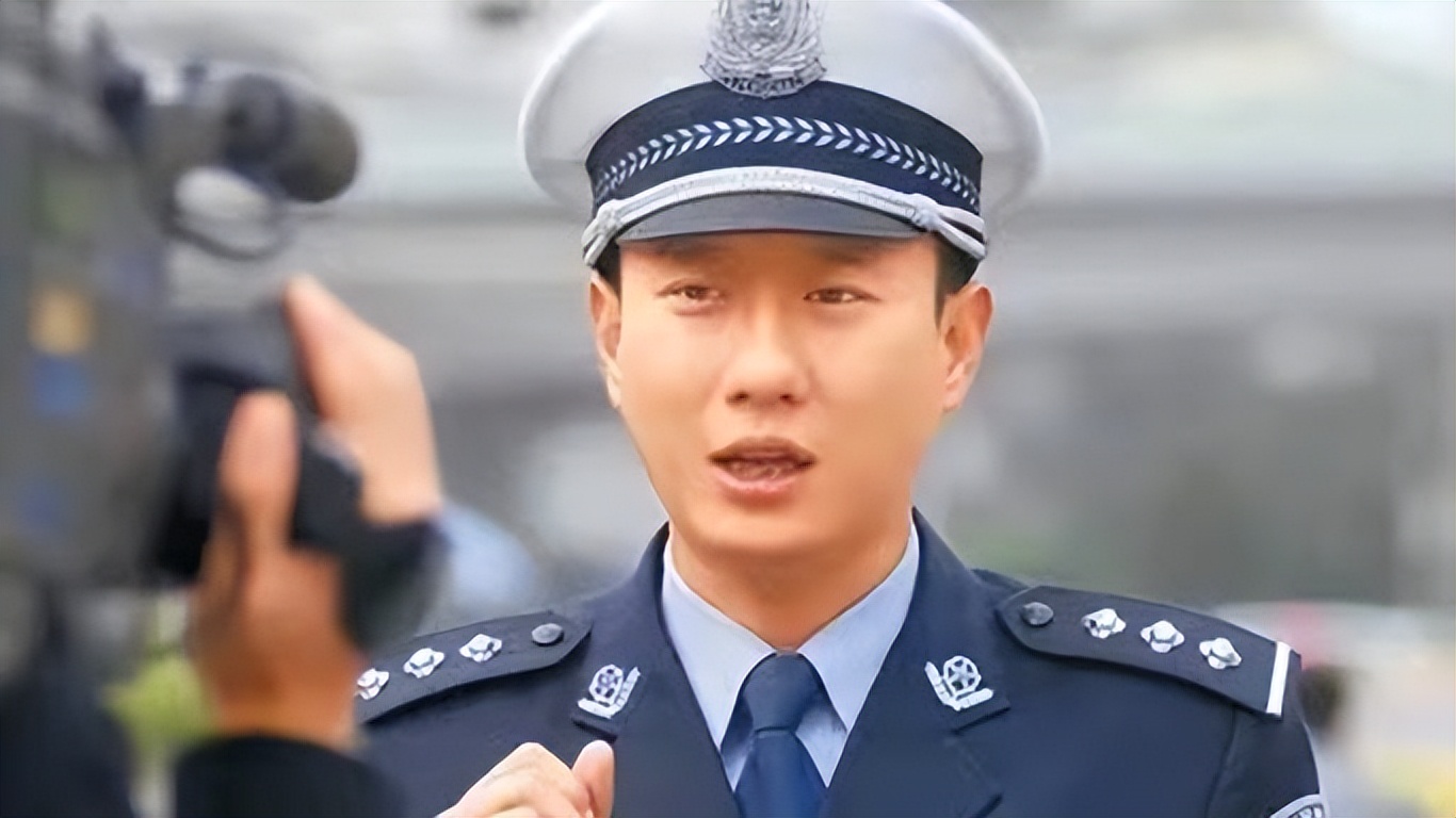 成都电子眼警察交警谭乔