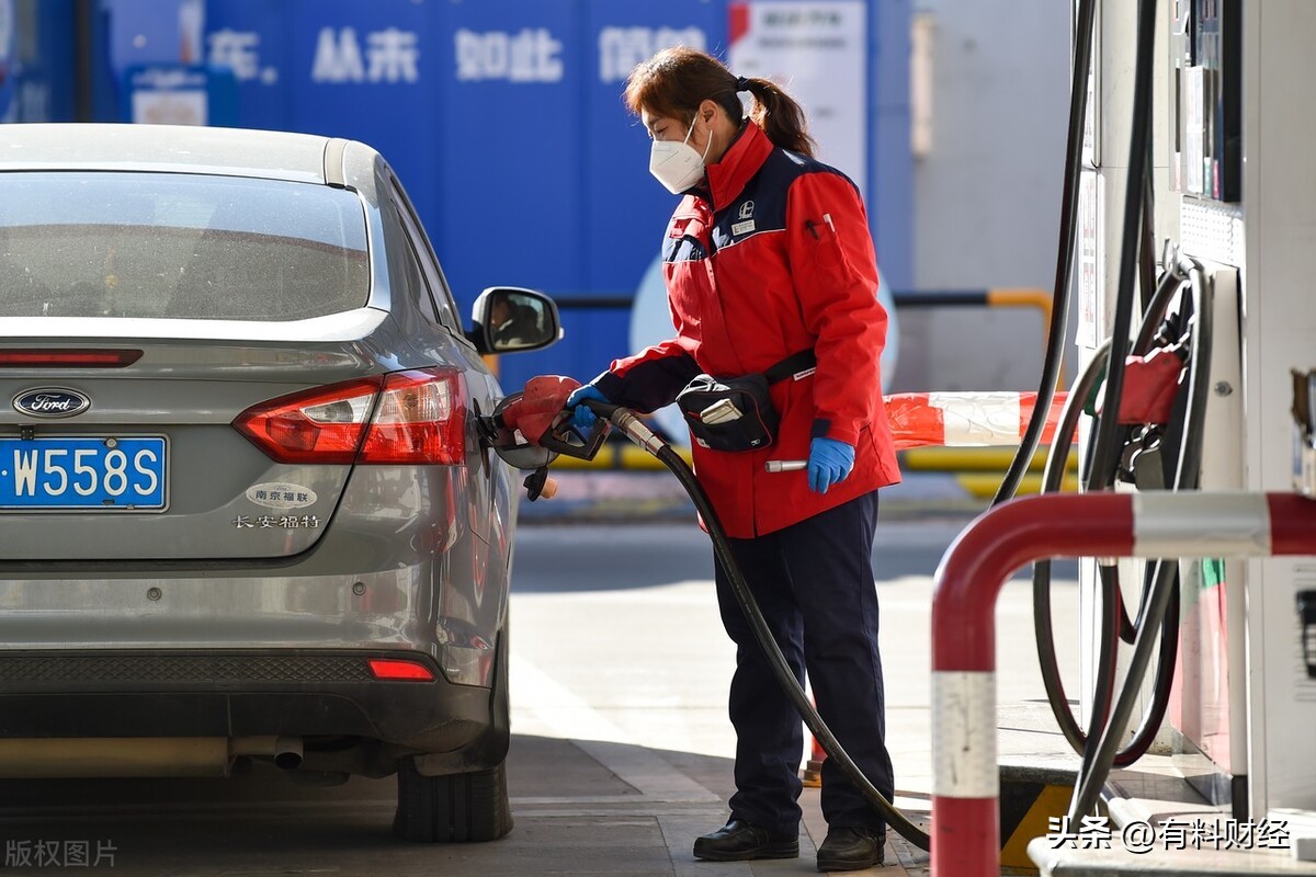 国内油价或将大幅上调，最新调价后，12月29日柴油、汽油今日价格