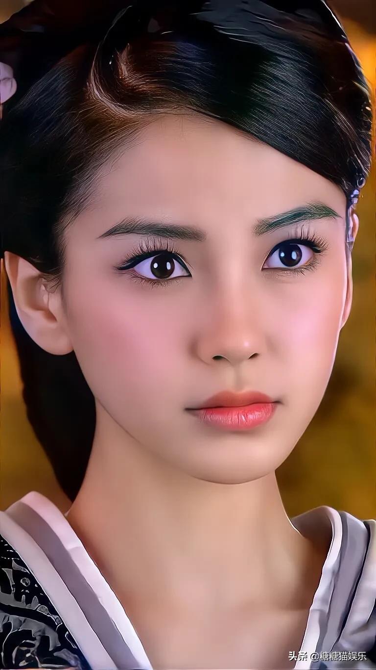 当杨颖遇到杨蓉时，两大女神谁更美一筹？