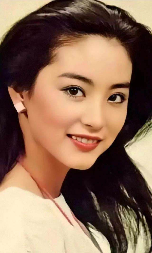 惊艳了时光的15位女港星，张柏芝第9，王祖贤第4，谁是你心中第一