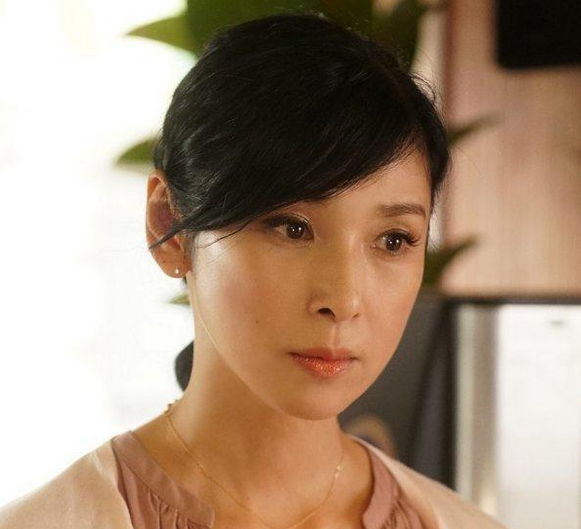 10位“冻龄魔女”：有人72岁身材还像27岁，91岁老祖心态宛如少女