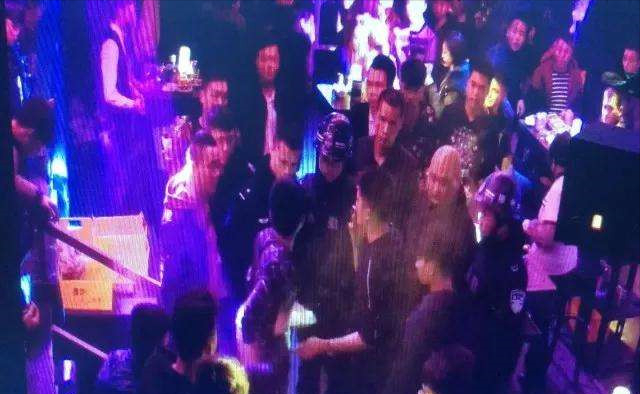 天网恢恢：20亿身家四川富豪死于非命，多年后雷晓伟团伙终被严惩