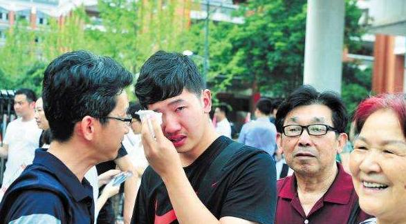 各大媒体点名批评福建3所高校，毕业证分文不值，家长报考需谨慎