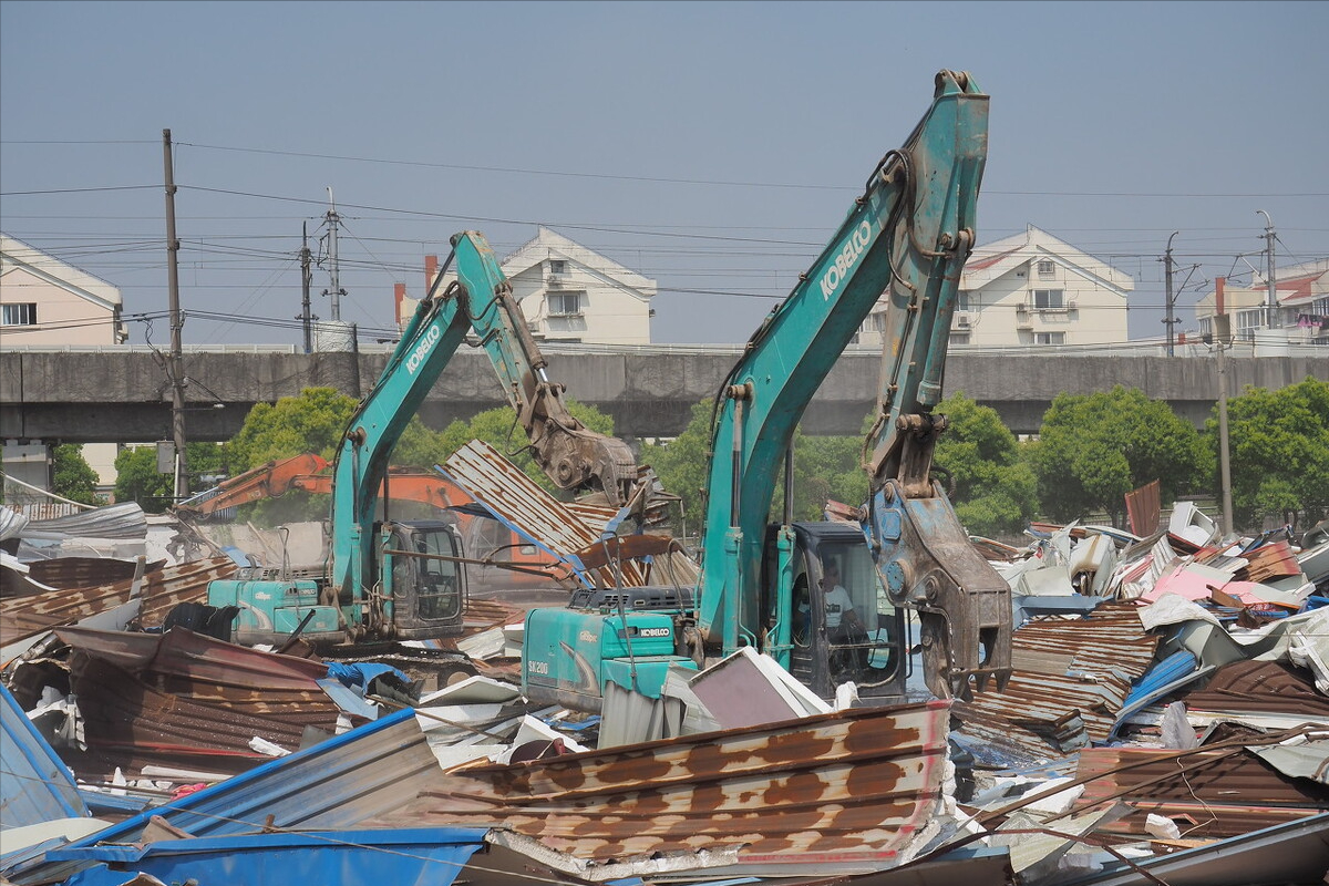 城镇居民继承农村房屋，还能获得拆迁补偿安置吗？