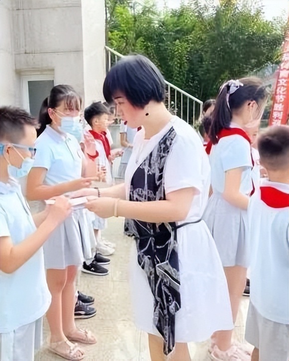 爱眼护眼始于心 科学用眼践于行｜高新区中和小学加强健康用眼教育