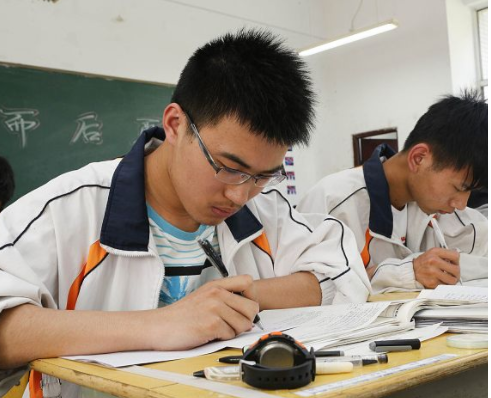 教育部发布通知，私立学校将面临“三个难题”，家长也是忧心忡忡