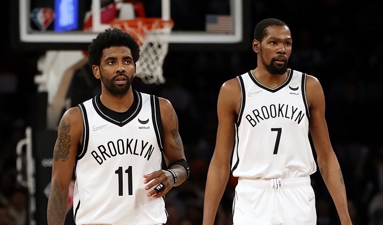 直播雷霆vs蓝网飞流直播(欧文公开示爱杜兰特,kd低头羞涩一笑,记者们