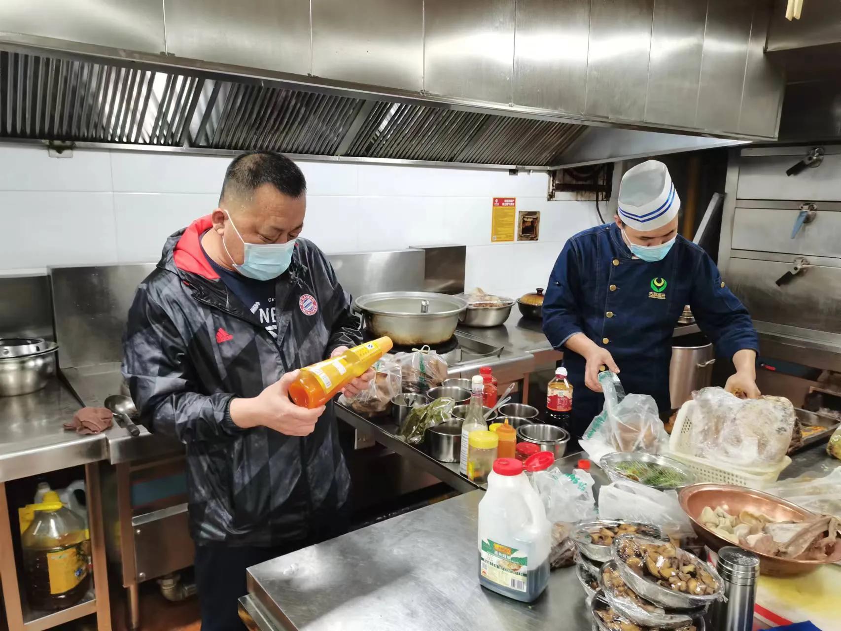 堂食人员拥挤！呼和浩特两餐饮企业被通报批评