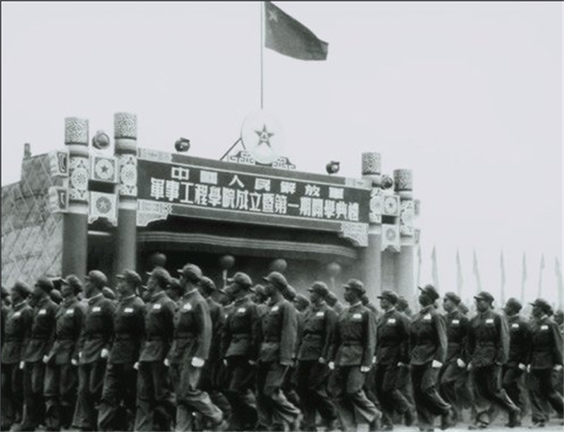 1953年，陈赓在哈尔滨被警察拦车，随后哈尔滨推进了“严打”运动