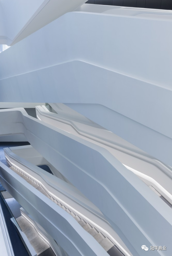 「冠华商业 · 建筑大观系列」香港理工大学 · 赛马会创新楼