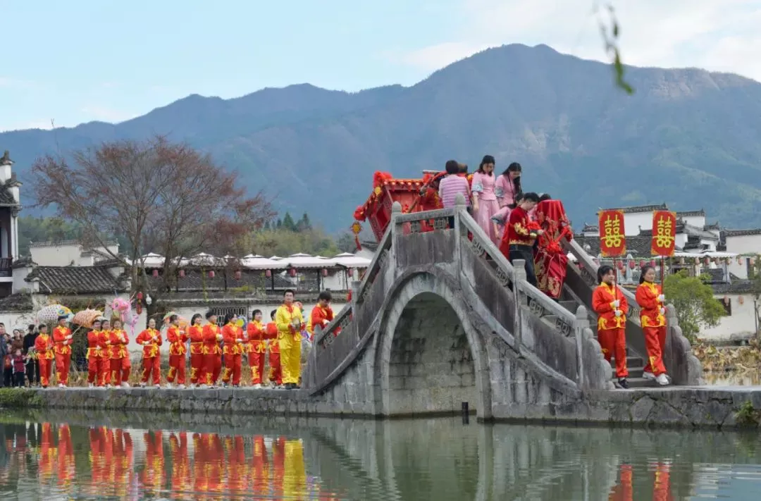 徽州过大年黟县西递宏村等10景区对黄山人免门票（安徽人半票等），一起过年！