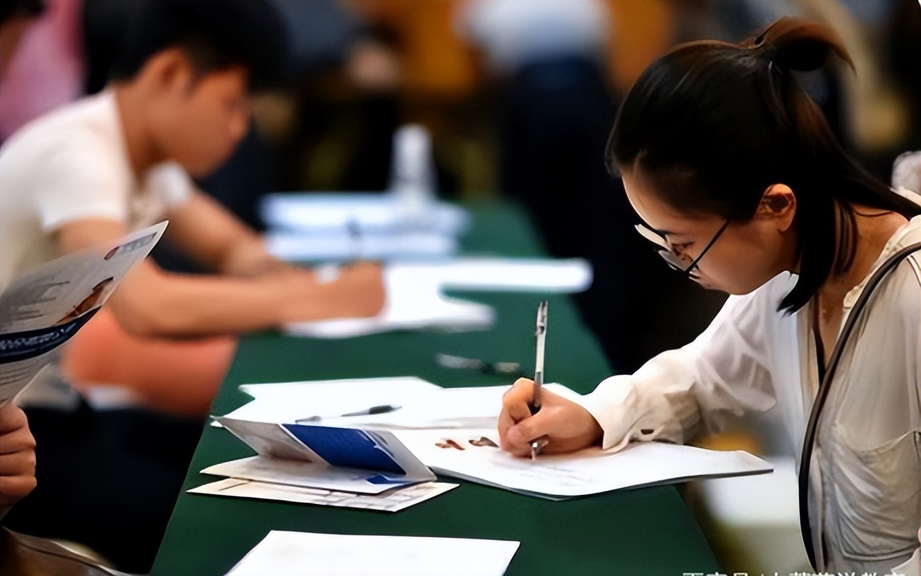 名企HR直言，看到这3种大学生简历会直接略过，再优秀也不要