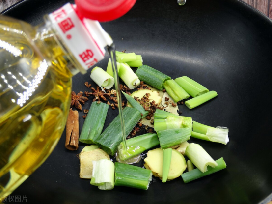 过节调饺子馅，牢记2放3不放，肉馅鲜嫩多汁，包出饺子贼香
