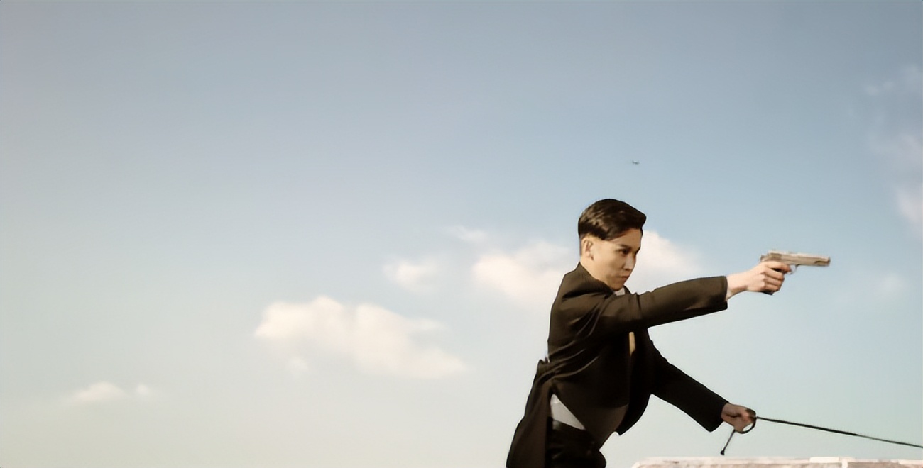 学沈腾？胡军新片被一二星刷屏，海报占C位，戏份只有3个镜头