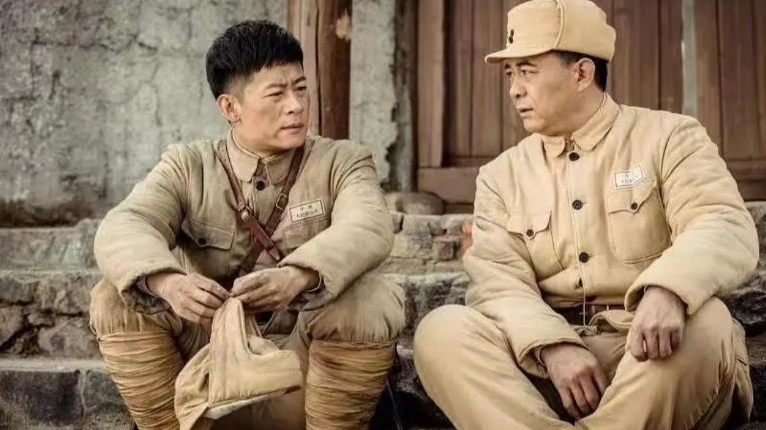 抗战剧《战地枪王》热播，李健徐梵溪主演，配角都是熟面孔
