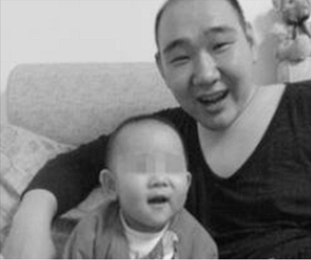 2011年大连32岁交警被人当街打死，打人者有钱有势，结局如何？