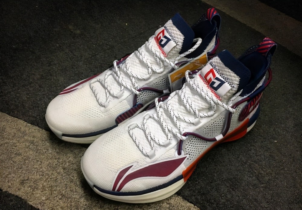 cba闪击8为什么召回（闪击8代断底被召回，休闲鞋被质疑抄袭，李宁又翻车了么？）