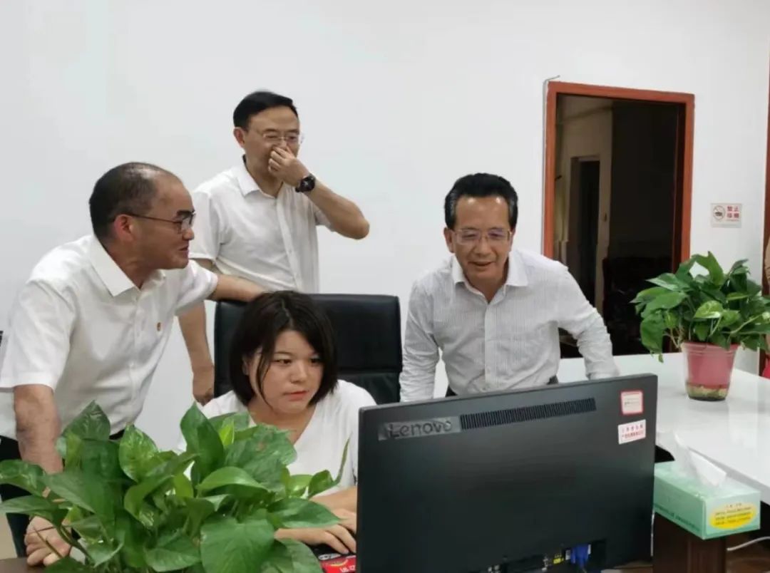 姜耀文在沅陵辰溪调研基层工会规范化建设