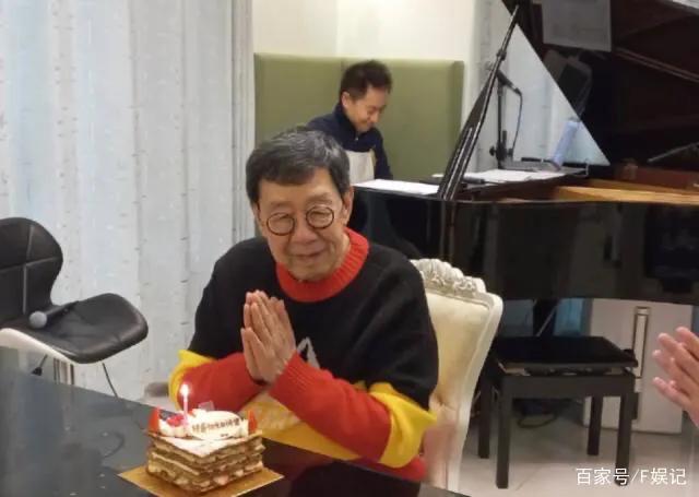 90岁“修哥”胡枫出道66年与妻子恩爱零绯闻，今儿孙满堂