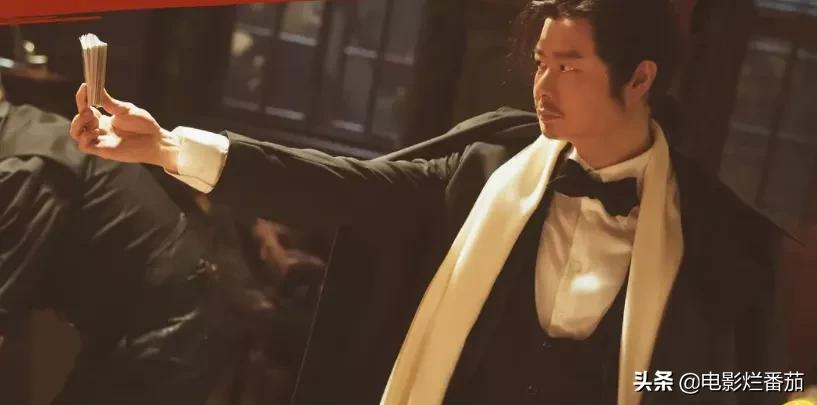 13天破20亿！2022年初这个无名之辈的表演，让我爆发出久违的大笑