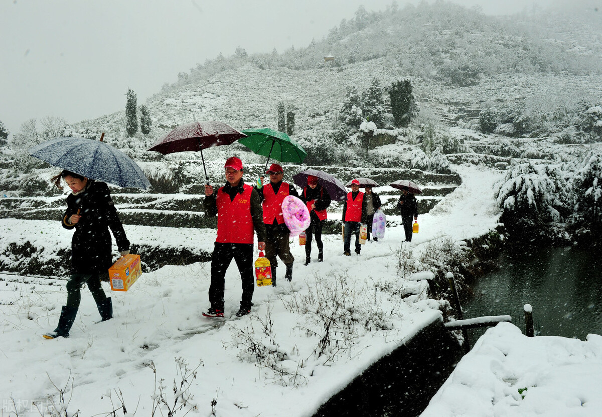 天气预报：明天是小年，25省雨雪天气，春节冷到哭，看农谚咋说？