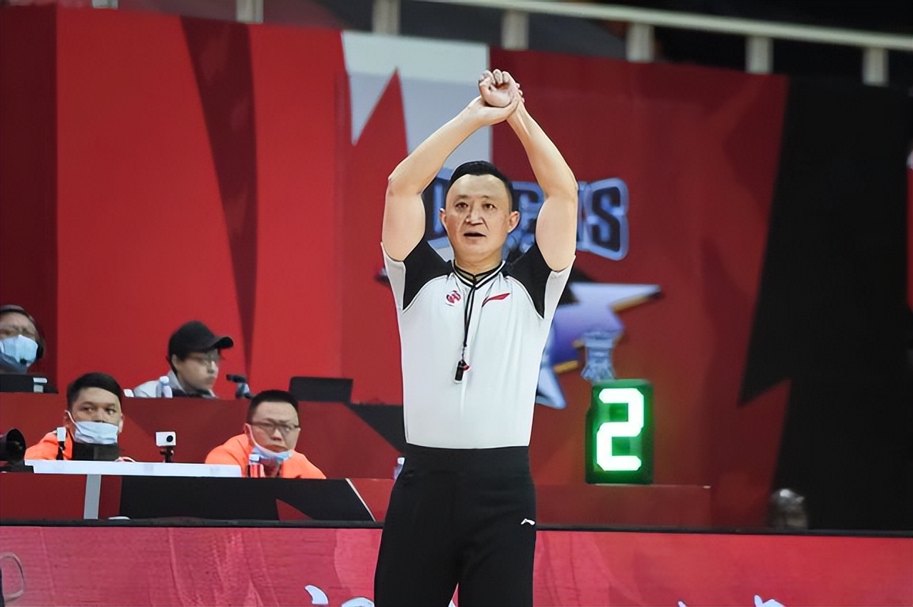 nba为什么犯规(技术犯规和违体犯规的5个不同之处,为什么违体犯规被重