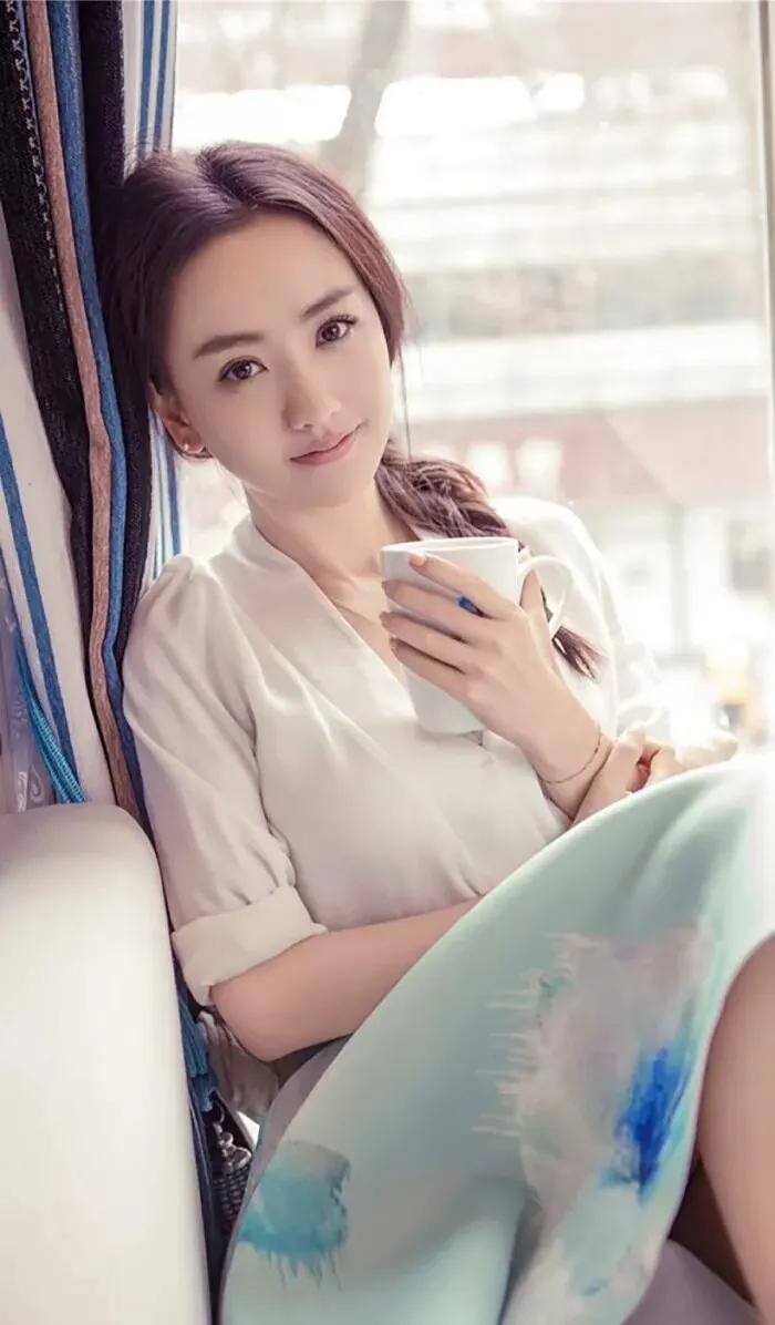 内地女星—杨蓉