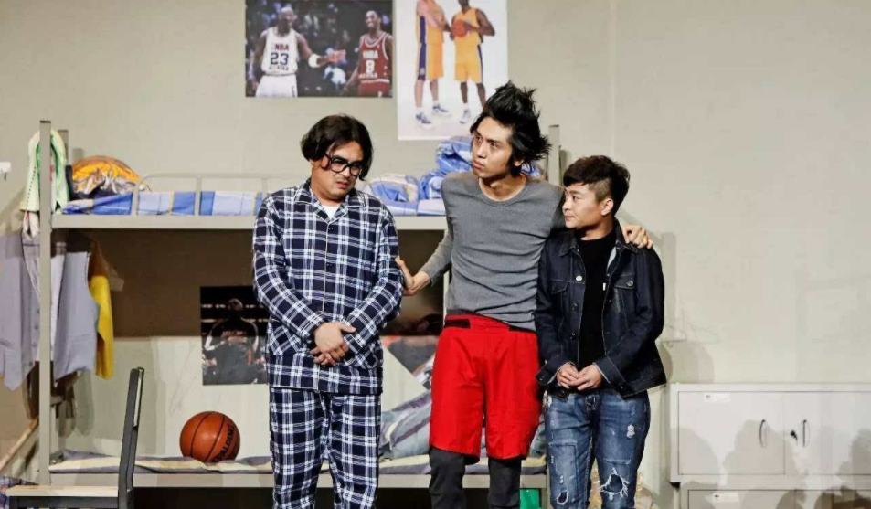 长相不输沈腾，才华不输董成鹏，张子栋为什么就火不起来呢？