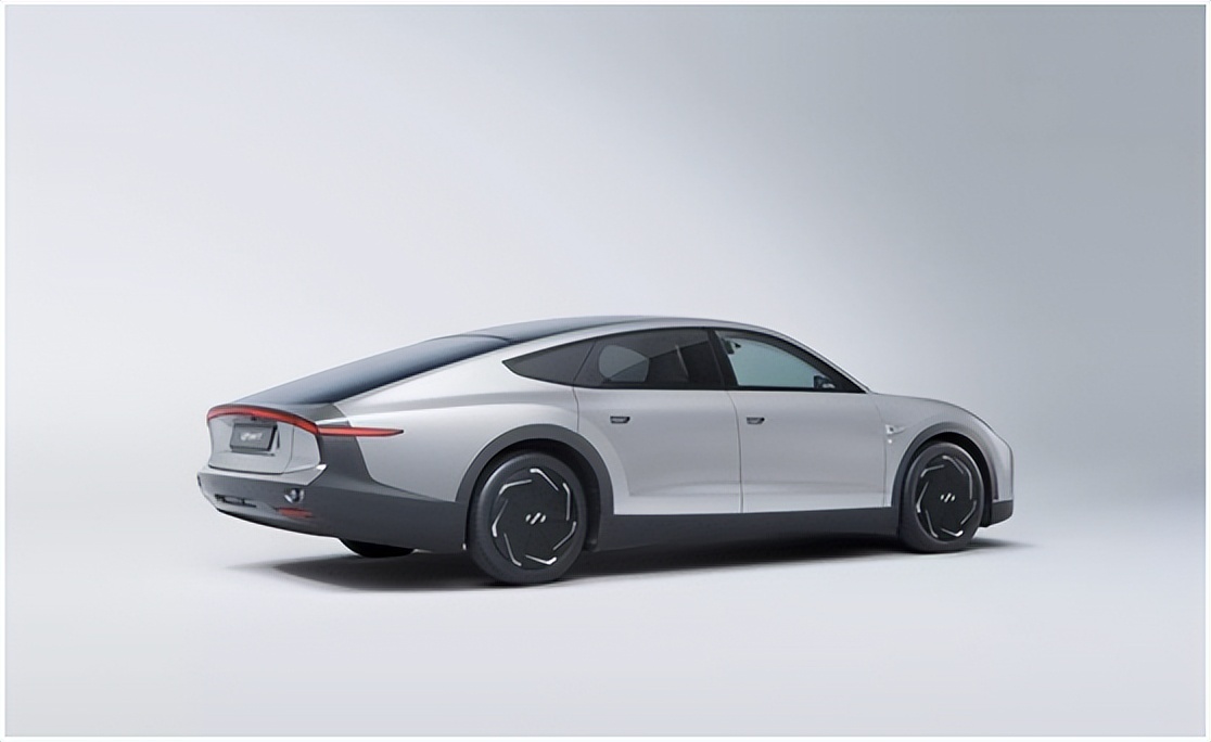 全球最给力的新能车闪亮登场——充一次电跑半年