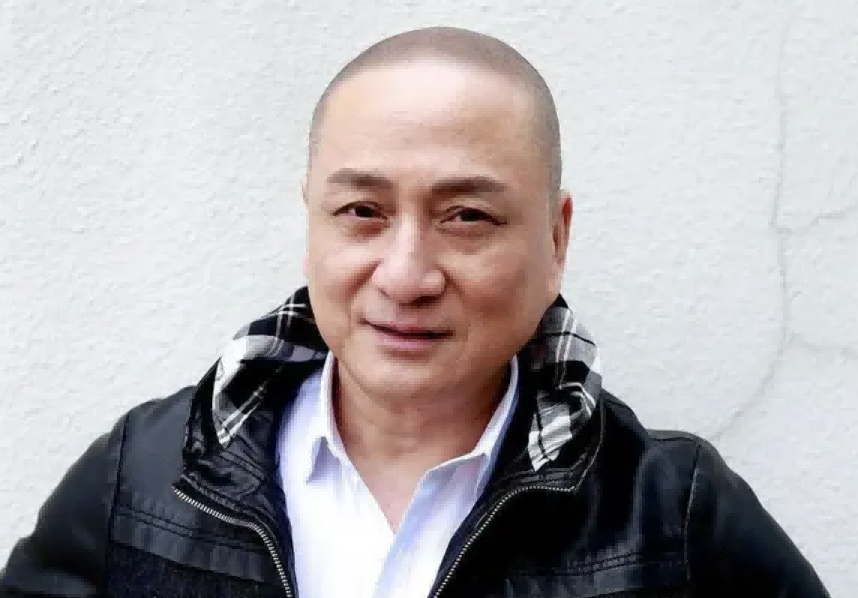 一手好牌却打得稀烂，这8位“高开低走”的港星，个个不值得原谅