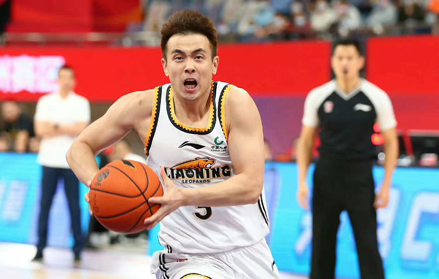 直播篮球辽宁对青岛（央视直播！辽宁男篮VS青岛，杨鸣拒绝爆冷，韩德君轮休不打）