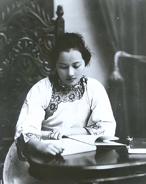 81年宋庆龄去世，生前和廖承志说：不去中山陵，要和母亲葬在一起