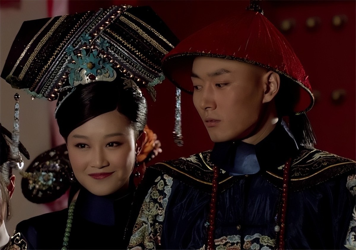 那张小像那么像甄嬛,如果皇上坚信就是甄嬛,那甄嬛和果郡王必然丧命