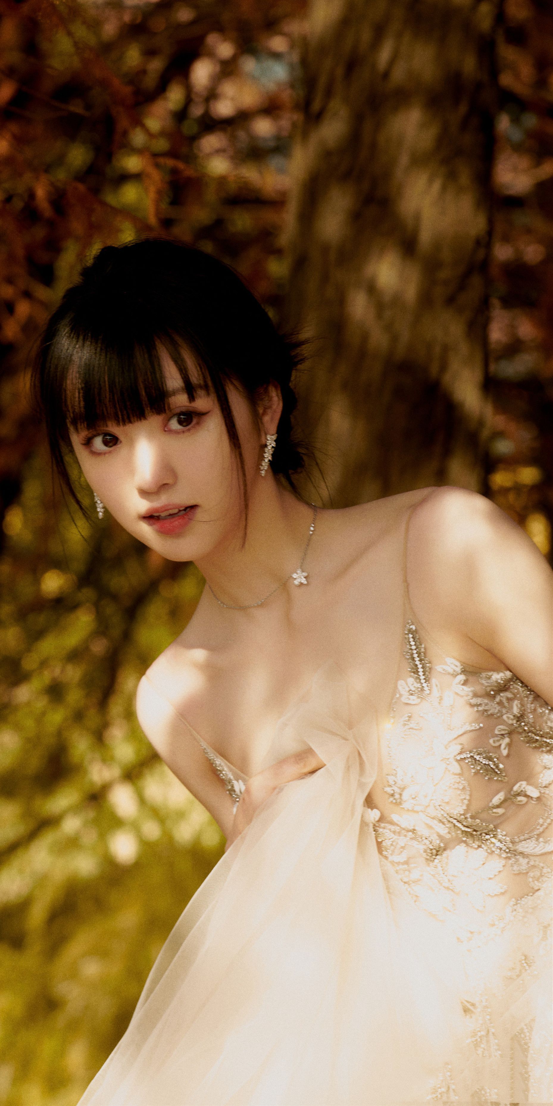 田曦薇轻盈优雅写真